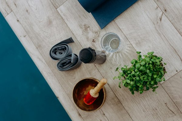 Comment choisir des pantalons à pinces pour une silhouette élancée?